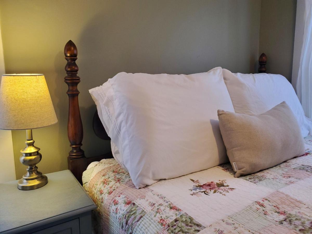 The Cornish Inn Bagian luar foto