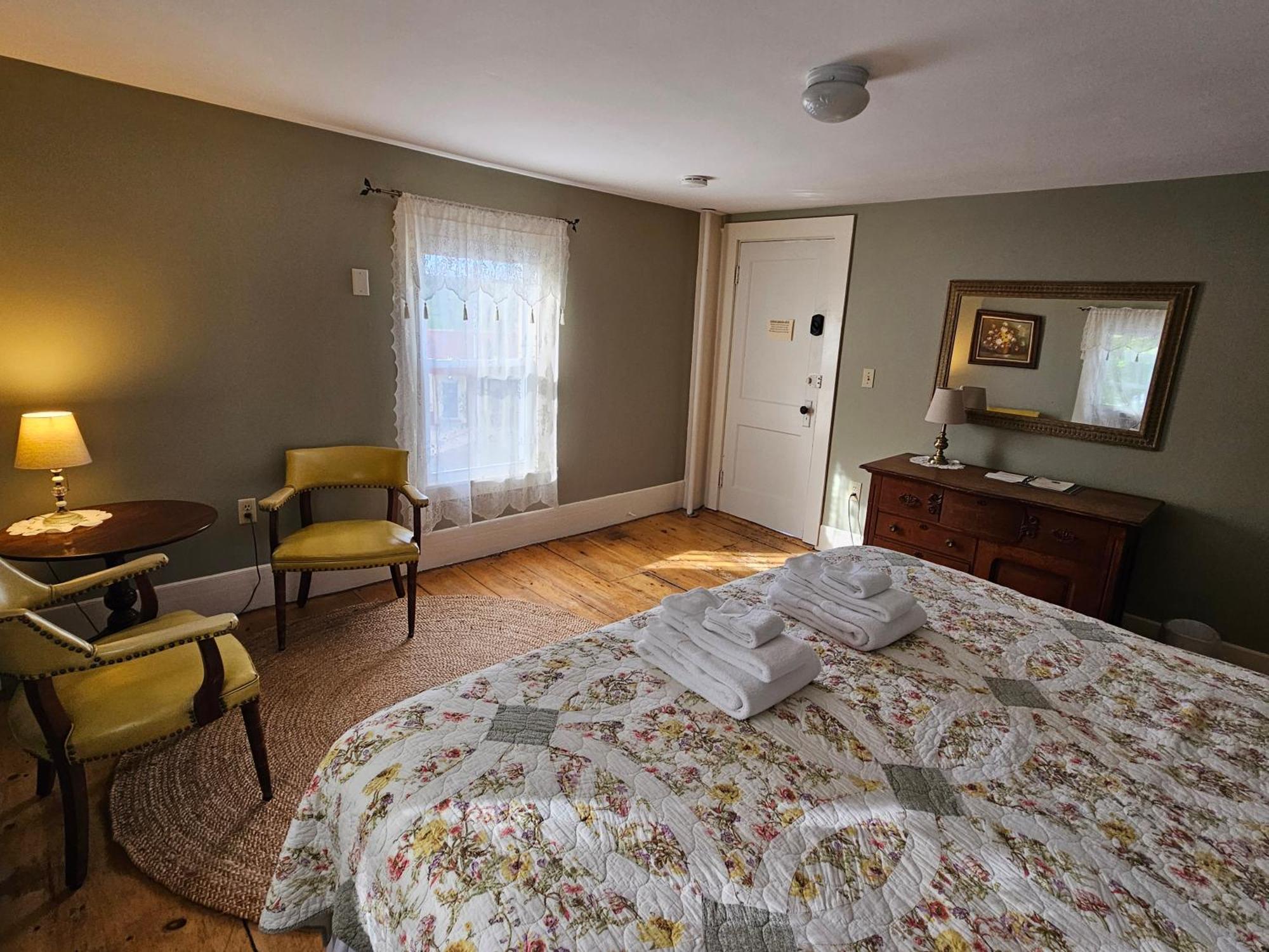 The Cornish Inn Bagian luar foto