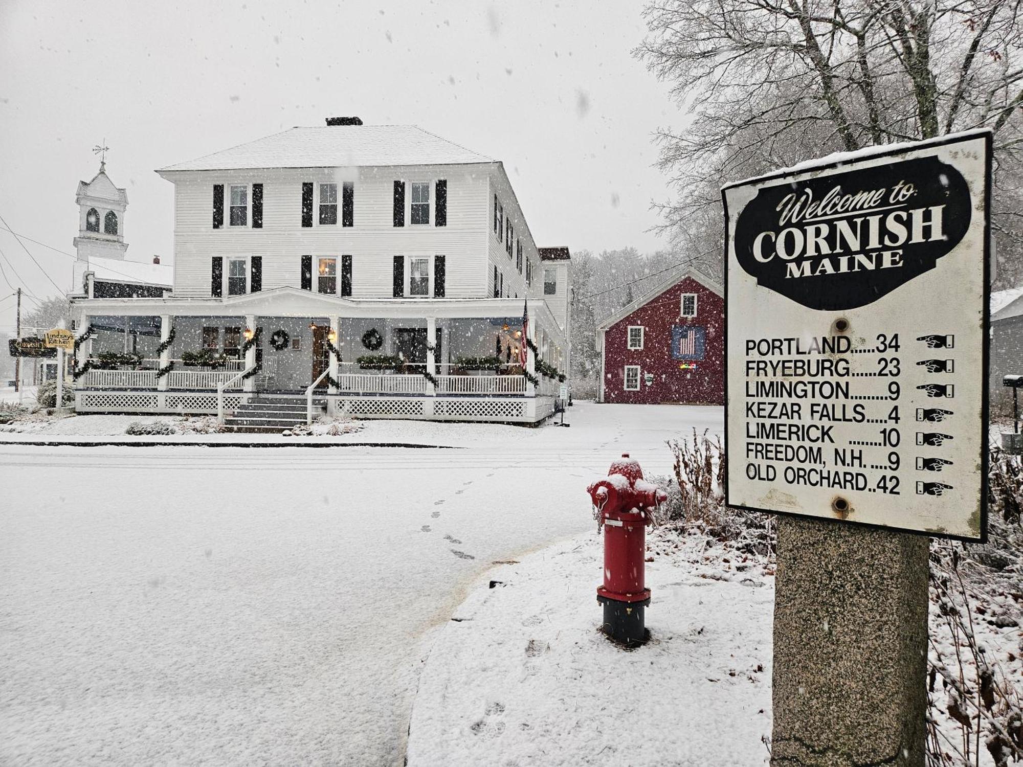 The Cornish Inn Bagian luar foto